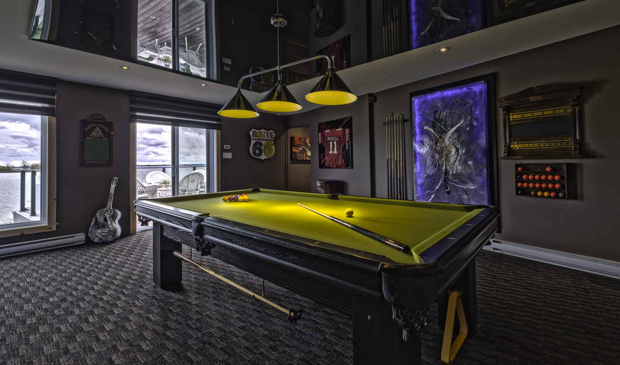 LISABEL RESIDENCE BILLARD ROOM LED ART